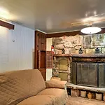 Rustic Bedford Cabin Near Hunting And Fishing